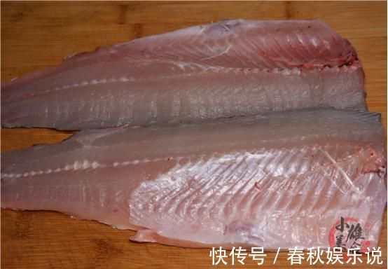 水煮鱼片|才发现,原来草鱼去刺这么简单,2分钟学会,鱼刺去除快速又干净