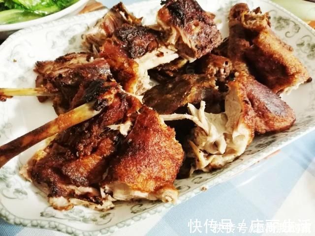 椒盐|夏天适合吃鸭肉，鸭肉这样做香酥入味，我们家每次做一只还不够吃