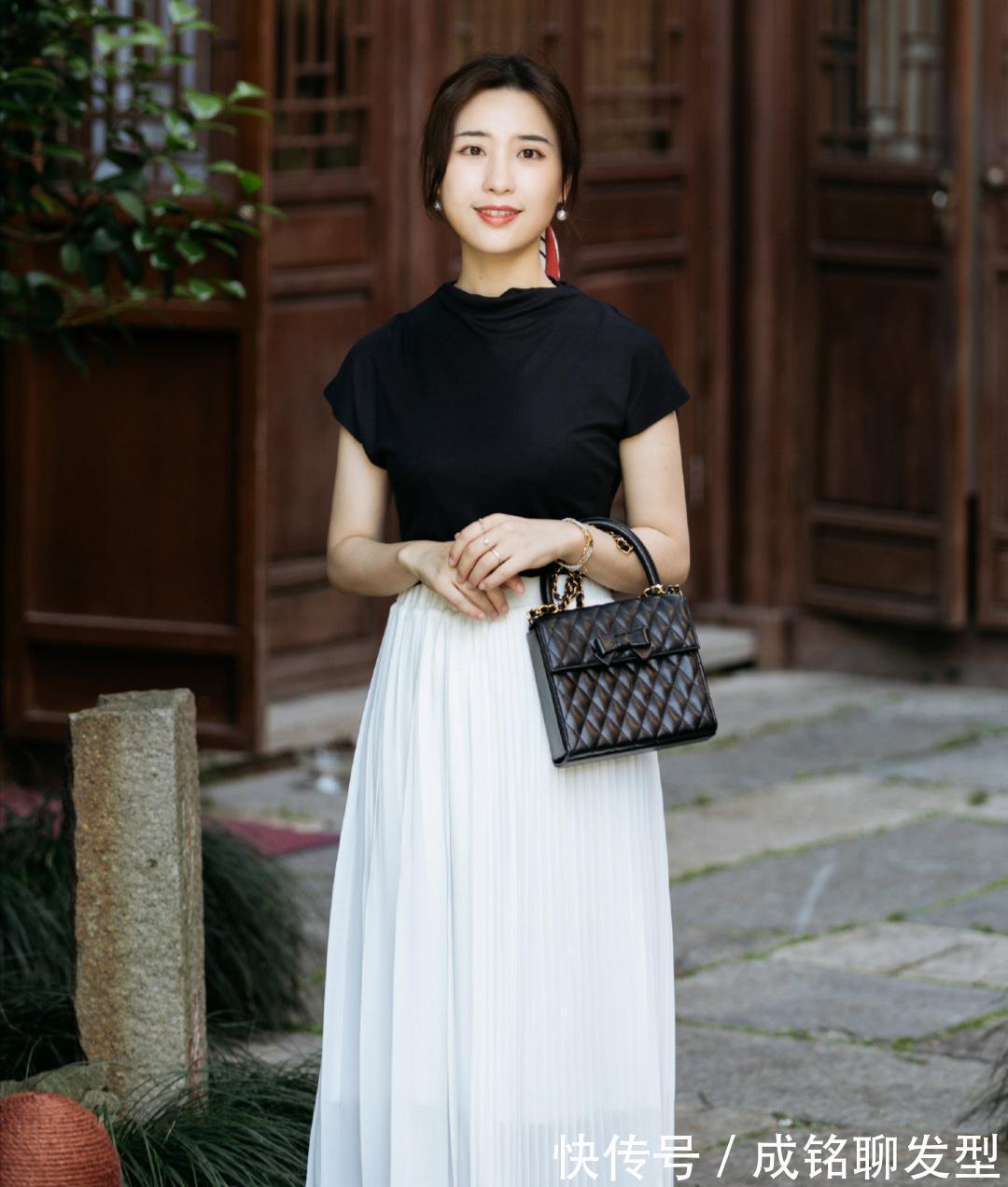 女人|奔四女人的优雅穿搭,清新简约的搭配精致又减龄,显身材更显气质