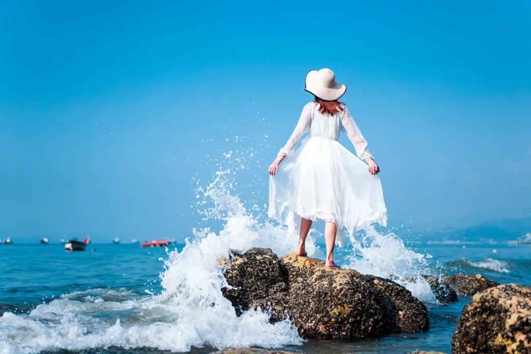 菜根谭|人生最高级的活法：傻、诚、笑、空、容