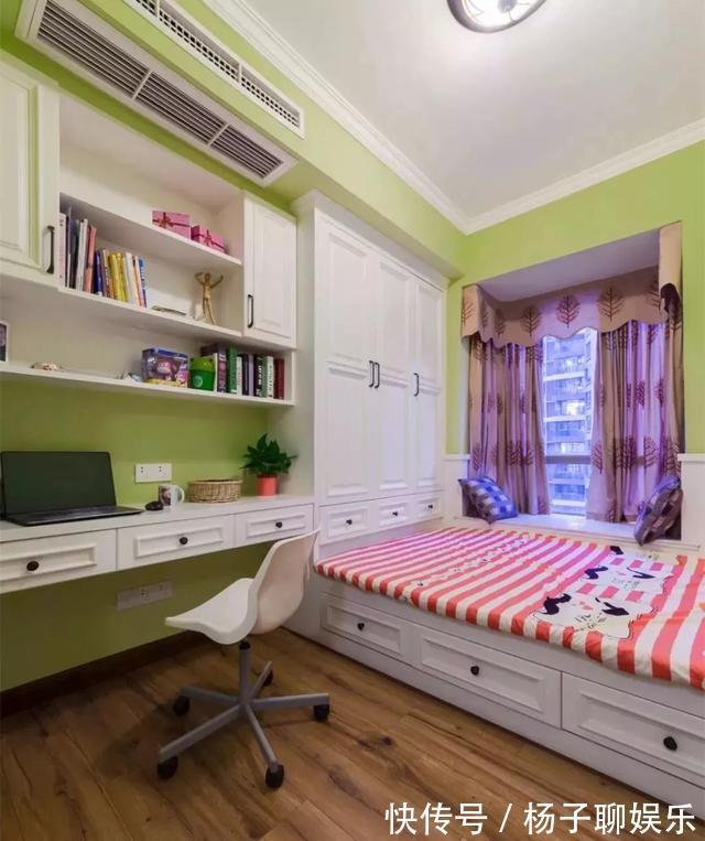 书桌|家里装了个榻榻米,漂亮又实用,邻居一看也跟着装了一个!