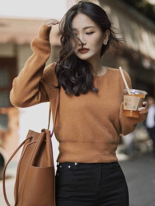 大衣|秋天的“棕色”大衣真时髦!精致的女人都喜欢的色系,温柔大方