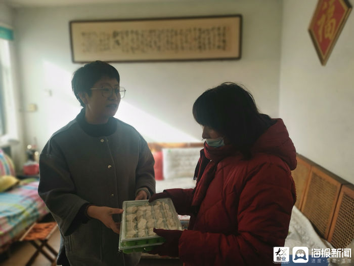 李欣|东营区胜安社区举办“情暖冬至 爱在社区”包饺子送温暖活动