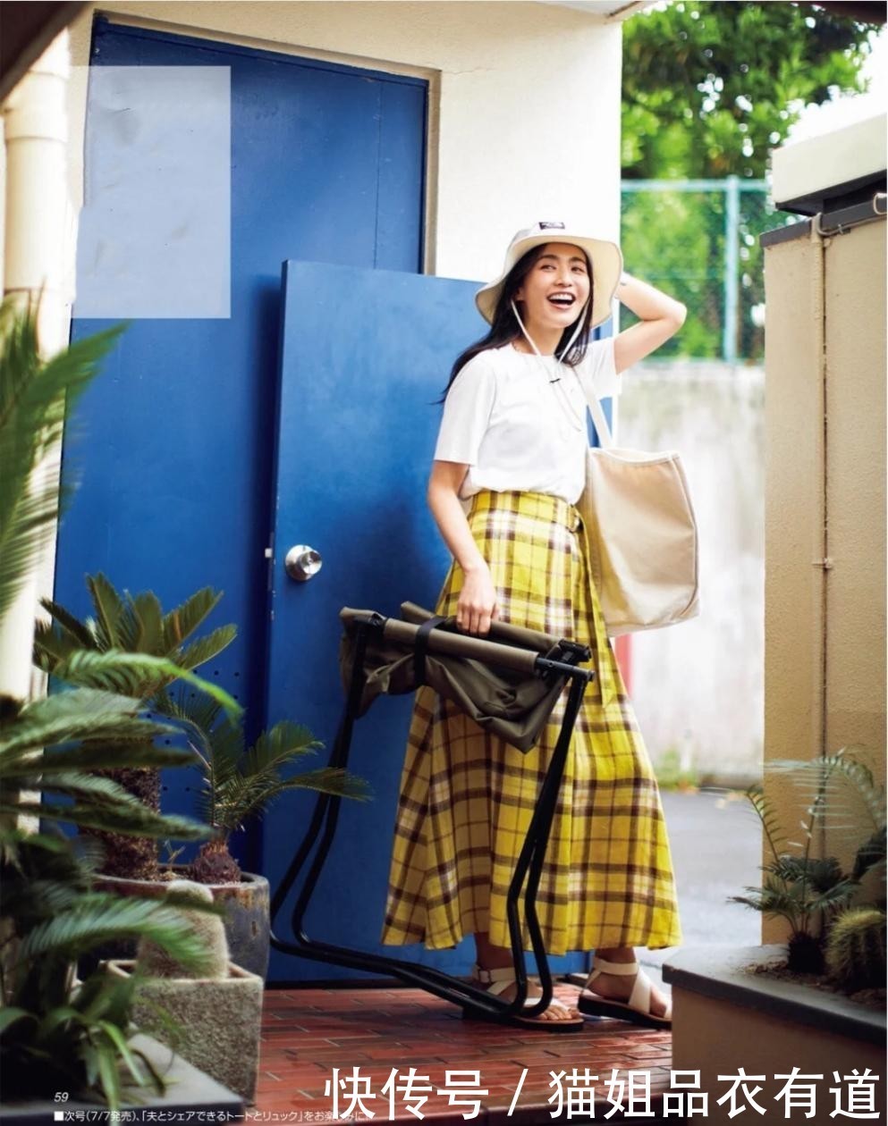 时髦|穿纯色T恤太平庸？3种风格解析帮你摆脱尴尬，学会一种就很时髦