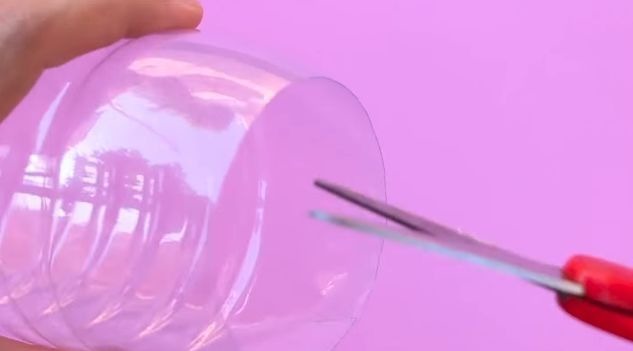 窗帘|她把塑料瓶放在窗帘上,解决了千万人的烦恼。。。