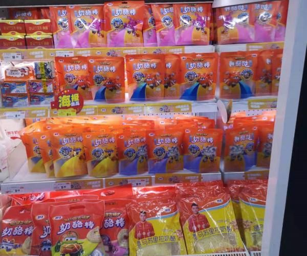 宋亮|家长注意！买儿童奶酪棒先看配料表！这种要少给孩子吃