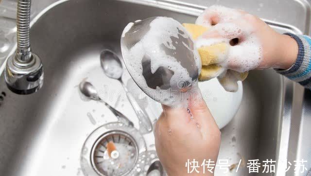 婆媳之间|12岁孙子对奶奶灵魂拷问:爸爸见你3次,打了妈妈3次,你高兴了吗