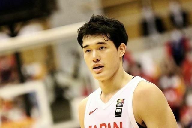 渡边雄太|仅8+3!渡边雄太打爆篮网球员,你还不如一个落选秀,不用续约了