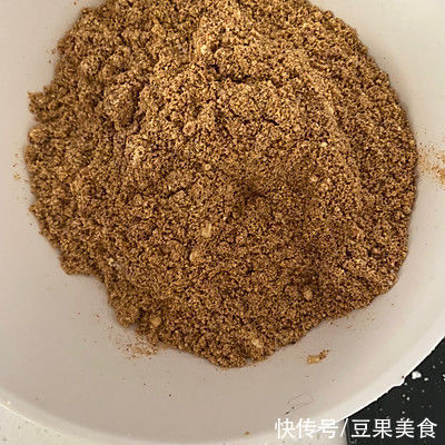 黄豆面|做简单易学驴打滚时，记住这几招，绝对美味