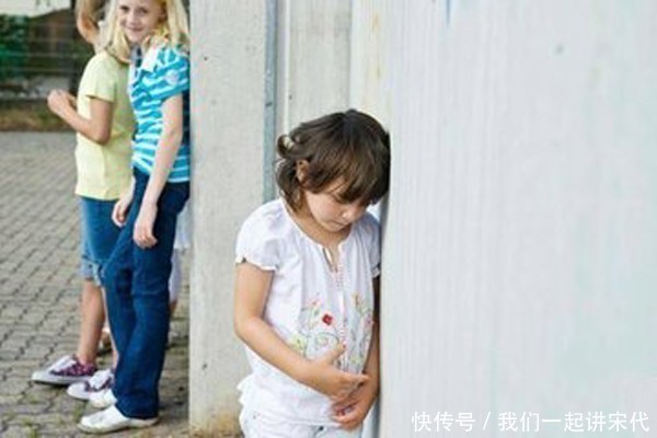 自卑|孩子到了这个年龄，家长就要给零花钱了，不然长大后容易让你失望