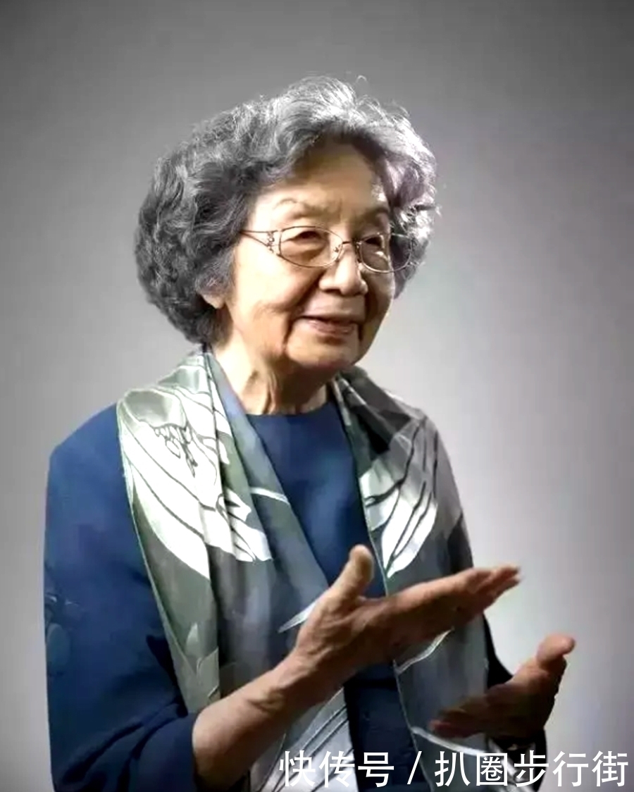 桃李天下!一代宗师叶嘉莹绝句30首。词心独具无人及,一卷长留万古芳