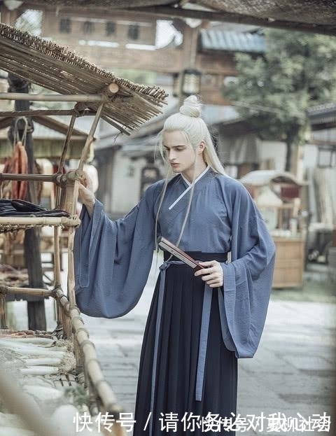 帅哥 外国帅哥因喜欢穿汉服走红,俊美飘逸,网友:感觉哪里怪怪的?