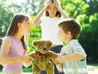 熊孩子|6岁姐姐教育2岁弟弟笑翻网络,这孩子活得明白!