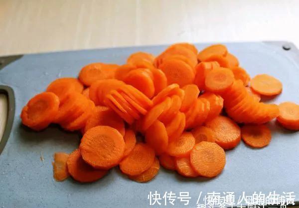 炒菜|才知道,这3种蔬菜晒干后,比新鲜的还好吃,炒菜炖肉都行,真香