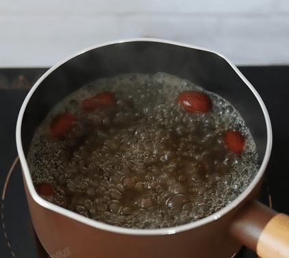 滋补|早上喝牛奶不如喝它,营养滋补,细腻香甜,常喝养颜气色好