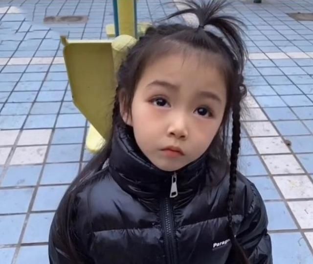 妈妈|4岁小天使误入凡间,容貌像精致的洋娃娃,妈妈却说她来渡劫的