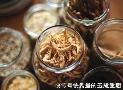 草药茶|咽炎不断咳嗽,农村老妈泡了25元一斤的草药茶,一下就舒服多了