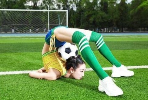  惊艳|中国柔术女王，各种高难度动作轻松完成，惊艳全世界