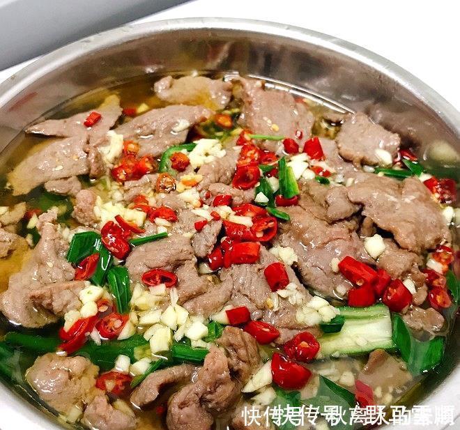 堪称完美的经典下饭菜,香辣酸甜爽口好吃,家人胃口大开吃得过瘾