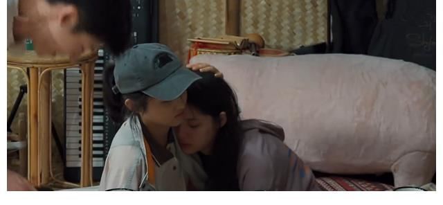 被黃磊說是“專業(yè)哭的”,被何炅模仿哭相,歐陽娜娜直言:好丟臉