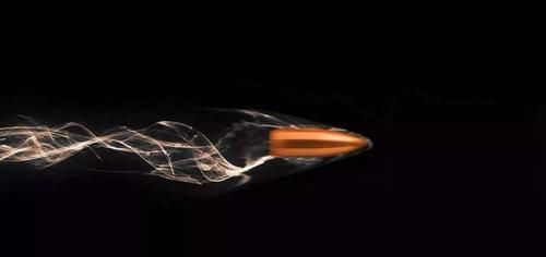 质量为10g的子弹，如果以光速朝地球冲过来，地球会毁灭吗？