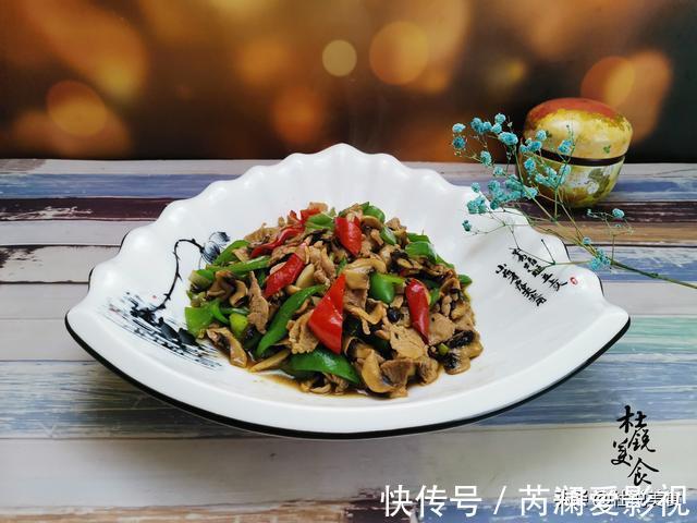 红彩椒|口蘑是唯一含维生素D的蔬菜,多贵都要买,做给家中老人与娃吃