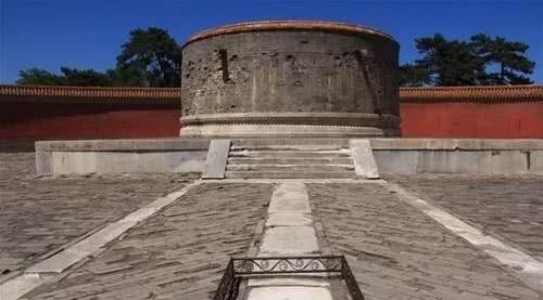 雷劈|清朝最“悲催”的皇帝:做了三年的傀儡皇帝,最后还被雷劈死了?