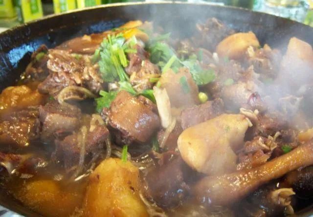 天天|岳母做的晚餐4菜1汤,天天吃到撑,网友一个月的工资都吃光了