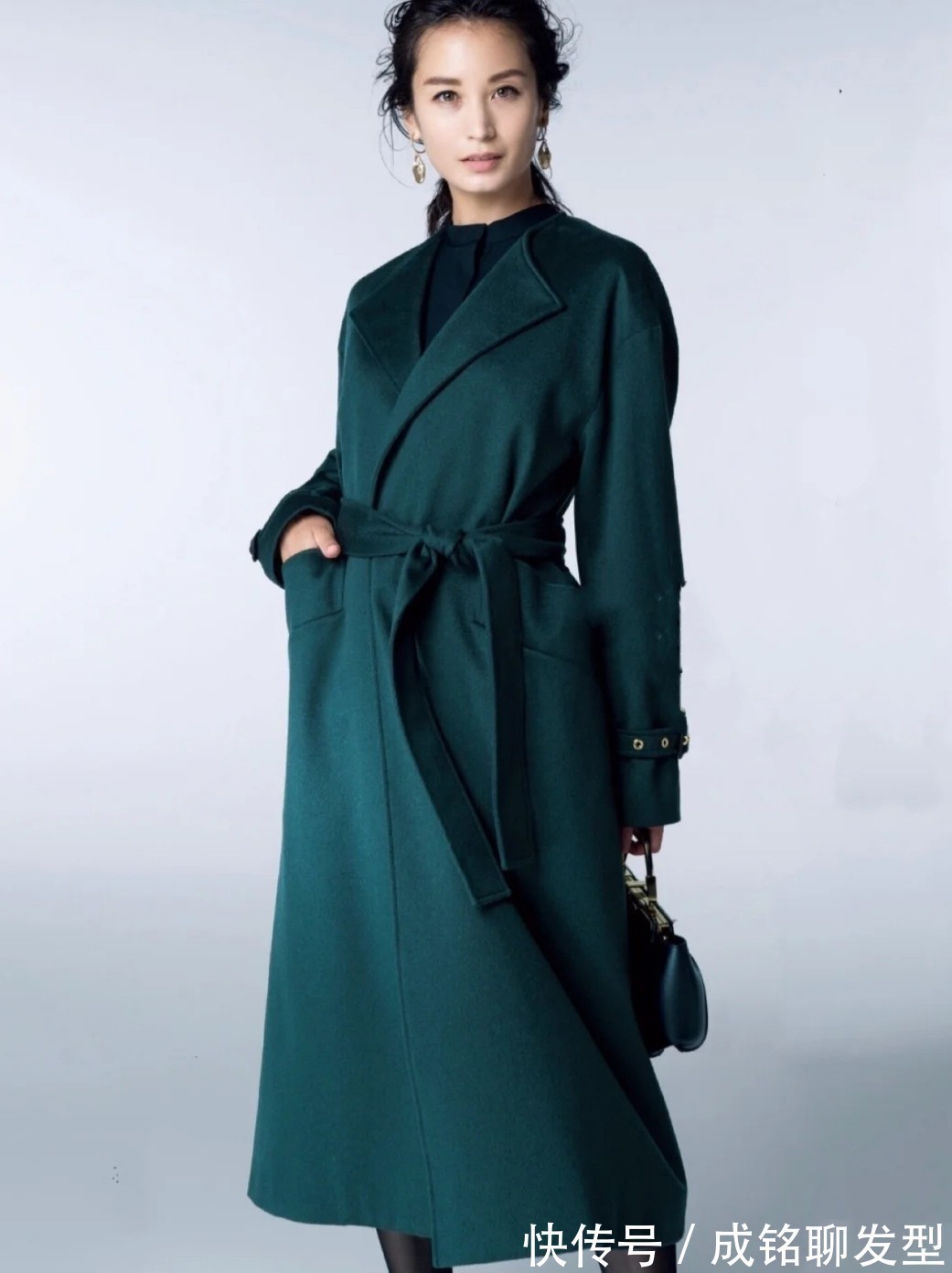 配饰 四五十岁的女人,建议学学这位日本博主的穿搭!端庄典雅又有魅力