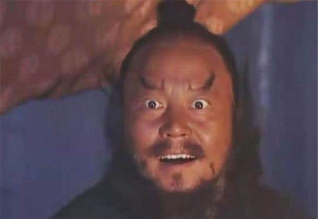 宋江!他是水浒中的第一高手,徒弟排名在李逵前面,连李逵都要敬他三分