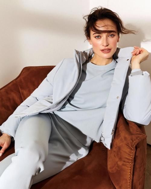 聪明选择早春外套，这些羽绒服款式俏皮又干练，打造精干上班族风范