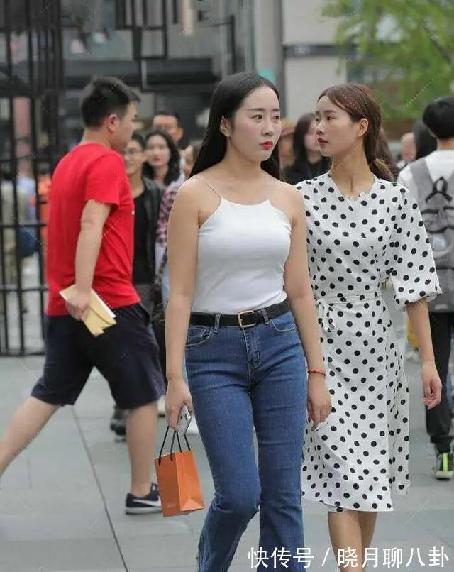 裤摆 打底裤拥有气质与优雅气质,适合自己最重要,穿出舒适随意