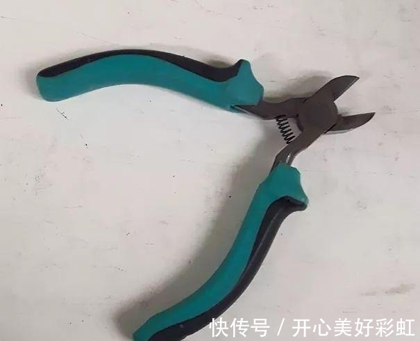 烟雾报警器|【戏精】一组实用的生活小技巧,赶紧get起来√