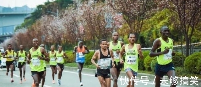 小石子|马拉松时被子弹击中头部，他误以为是石头，顶着“大包”跑完全程