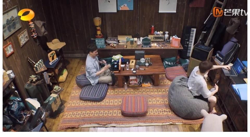 張藝興湘江水舞臺(tái)燃炸應(yīng)該感謝黃渤,但黃渤最擔(dān)心的事還是發(fā)生了