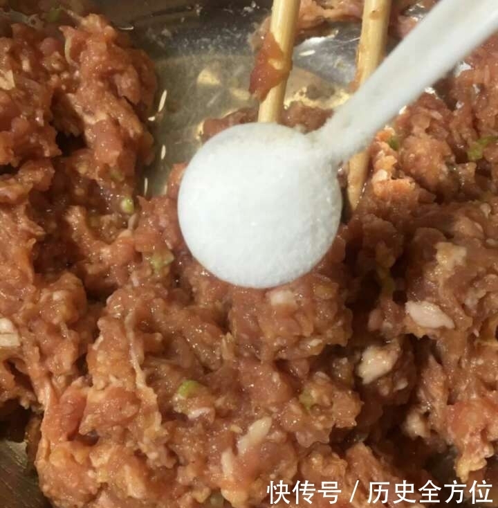 简单|茄子别总是红烧和油胡了,这个新做法超简单,而且特别的下饭