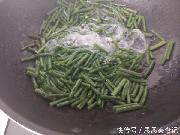 它是天然钙库,牛奶钙片不及它,儿子隔天吃1次,16岁1米8