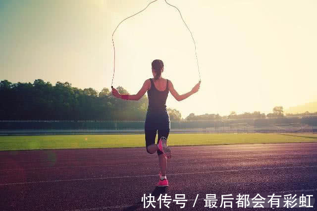 骑自行车|运动燃脂排行榜第一名，不是跑步而是它，赶紧行动起来吧！