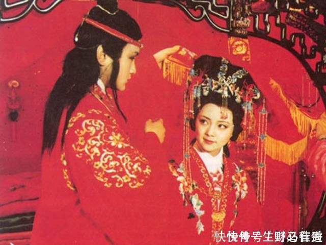 薛宝钗|端庄大气、举止娴雅,她才是《红楼梦》大观园里的“群芳之首”!