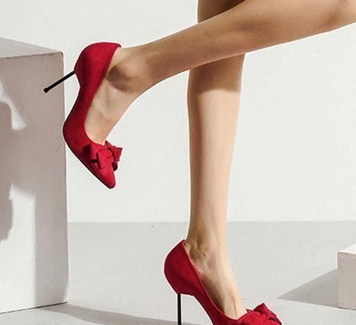 身姿 女人从穿上高跟鞋的那一刻开始,曼妙身姿由此开始盛放