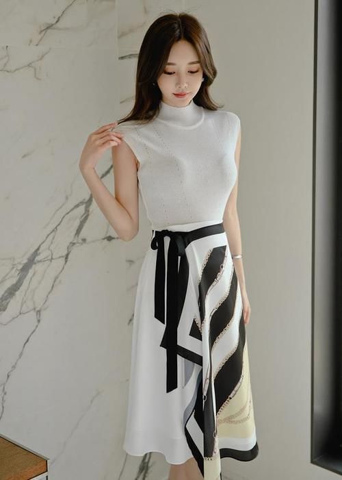 美女穿搭:花蝶西雅图时尚雪纺衣裙,优雅名媛风,满满领悟