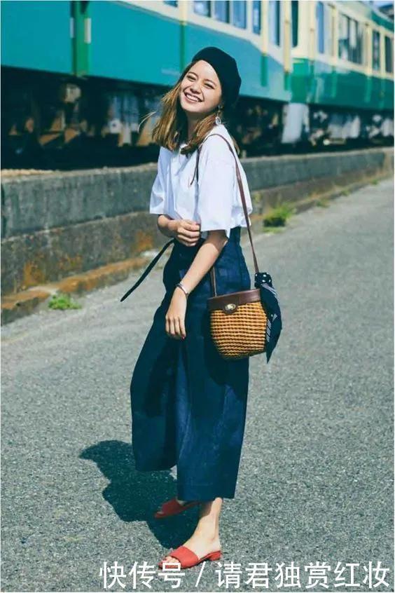 直筒牛仔裤|什么样的牛仔裤,能让腿粗的女生都爱不释手