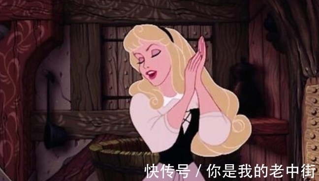 树棺@国外发现2200年前的“睡美人”,身披几十件羊皮大衣,躺在树干里