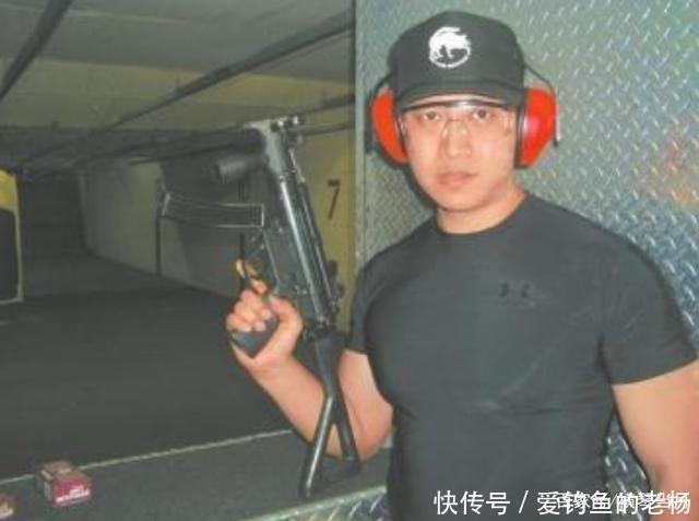 武术$他是中国第一保镖,能用筷子击穿3公分钢板,1小时薪酬28万