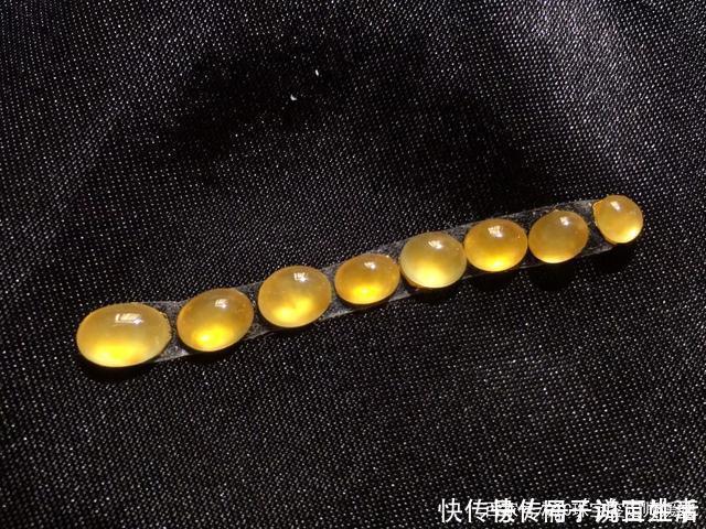 珠宝|这个季节的色彩用首饰来表达，将珠宝佩戴在身，彰显浓浓的中国风