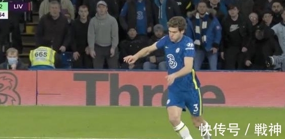 失誤|2-0到2-2 英超17億火爆對決 超低級失誤+世界波 隊長跪地絕望嘶吼