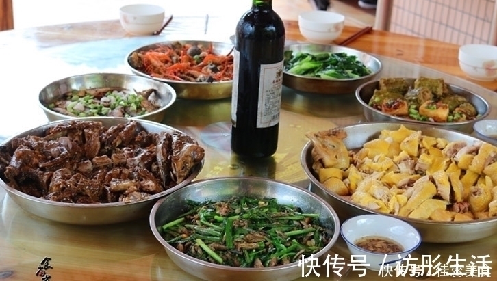 客家人|周末带老人和孩子去郊区游玩,吃了一顿地道客家菜,不花一分钱