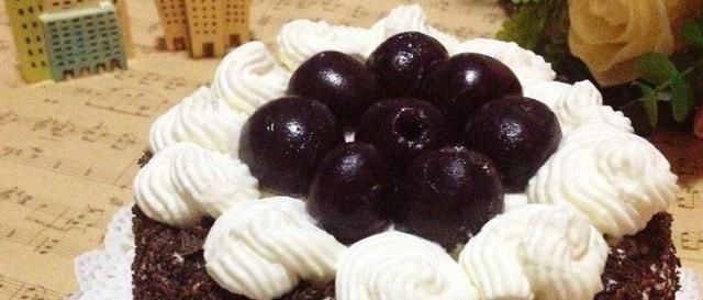 动手做|德国著名甜点黑森林蛋糕,自己也能动手做,快来看一看