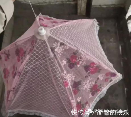 |搞笑图片:专业的医生,能够隔空听声