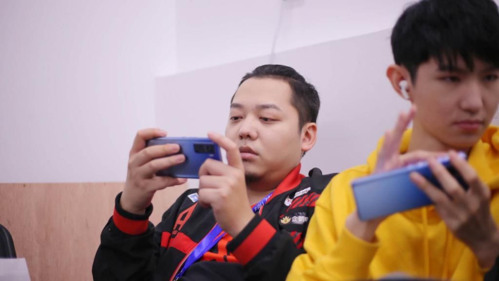 解释|AG零封TTG,爱思6.6罕见没登场?月光解释:“老年”6.6体力不济